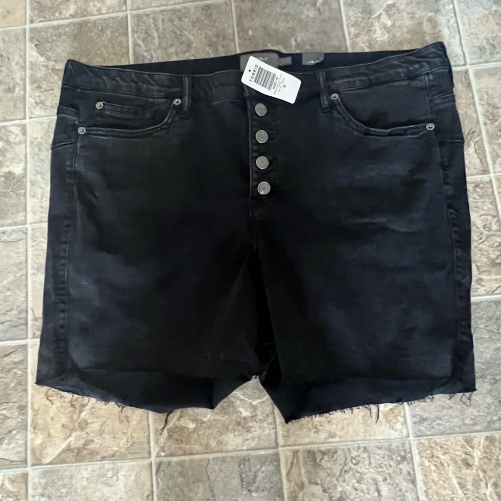 Torrid 5” bombshell short high rise NWT